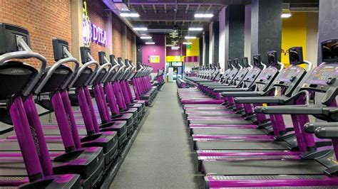 gym that opens at 5am|Los Angeles .